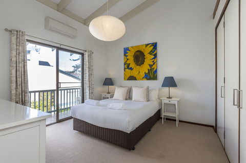Cottesloe Sea Salt Abode - Executive Escapes - Accommodation Rockhampton 4