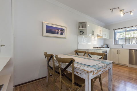 Cottesloe Sea Salt Abode - Executive Escapes - Accommodation Rockhampton 6