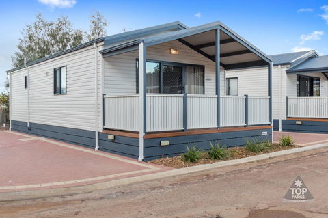 Jurien Bay Tourist Park - Accommodation Rockhampton 0