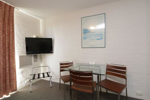Atrium Hotel Mandurah - Accommodation Rockhampton 2