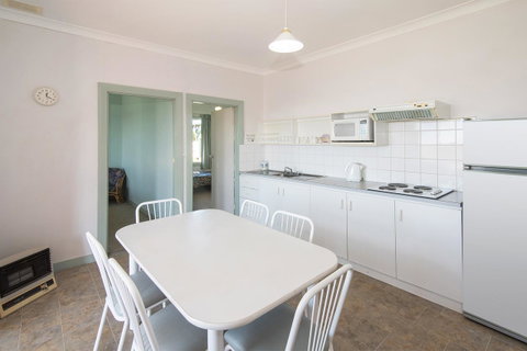 Augusta Hotel Motel - Accommodation Rockhampton 4