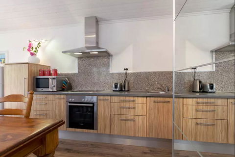 Laneway Studio, Heart Of Fremantle - Accommodation Rockhampton 4