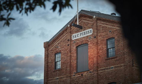 The Premier Mill Hotel - Accommodation Rockhampton 12