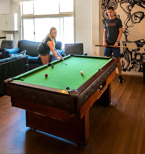The Hive Hostel - Traveler Friendly, Passport Only - Accommodation Rockhampton 4