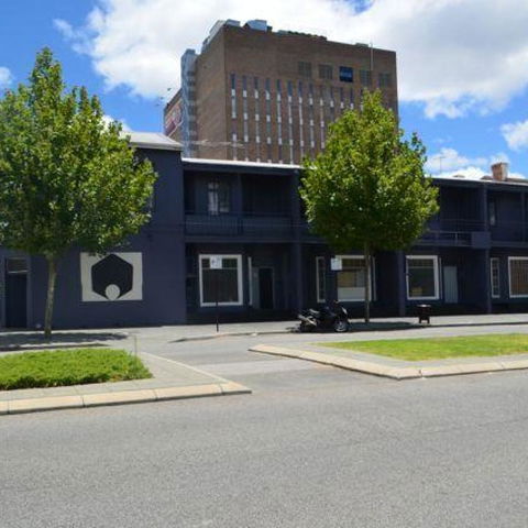 The Hive Hostel - Traveler Friendly, Passport Only - Accommodation Rockhampton 40