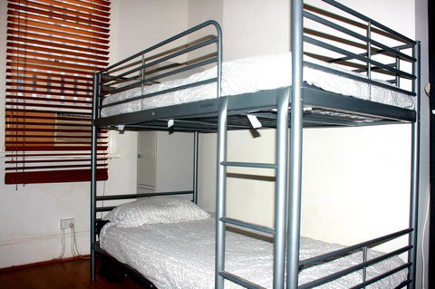 The Hive Hostel - Traveler Friendly, Passport Only - Accommodation Rockhampton 28