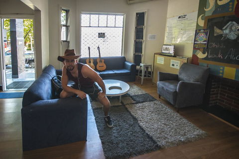 The Hive Hostel - Traveler Friendly, Passport Only - Accommodation Rockhampton 20