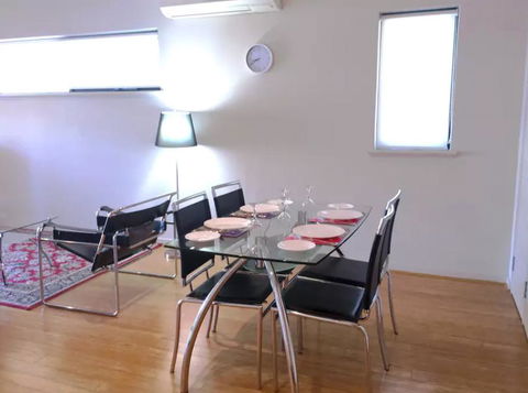 Outram St Apartment - Accommodation Rockhampton 1
