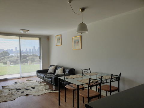 Apartment With A View - Accommodation Rockhampton 0