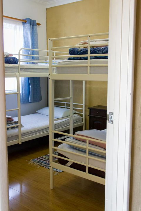 Baywatch Retreat Augusta - Accommodation Rockhampton 6
