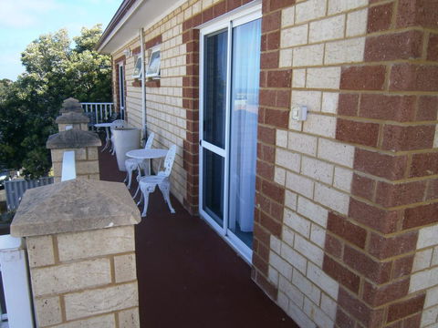 Baywatch Retreat Augusta - Accommodation Rockhampton 32