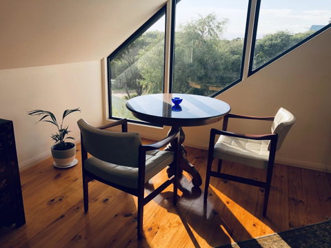 Orion Studio With Ocean Views - Accommodation Rockhampton 16