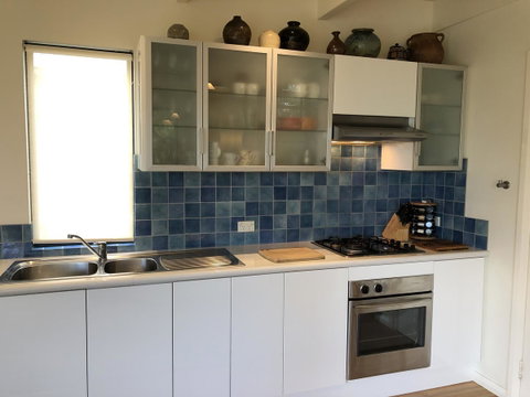 Orion Studio With Ocean Views - Accommodation Rockhampton 5