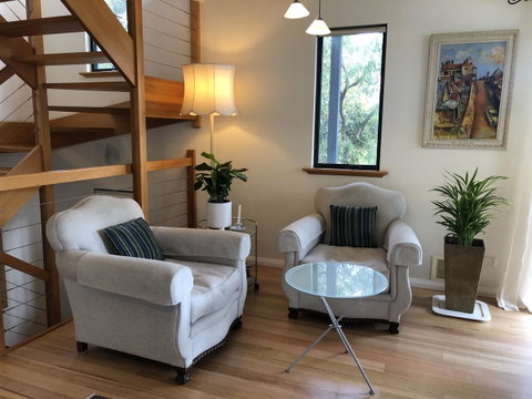 Orion Studio With Ocean Views - Accommodation Rockhampton 8