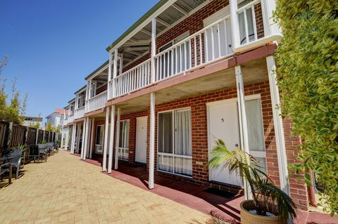 The Jetty Resort - Accommodation Rockhampton 33