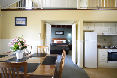 The Jetty Resort - Accommodation Rockhampton 4