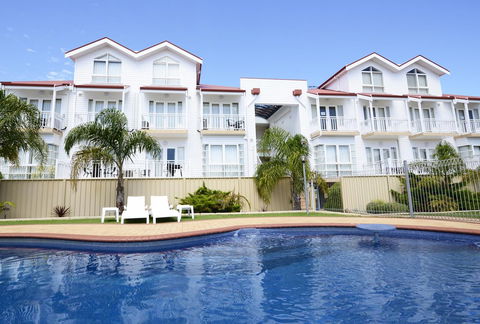 The Jetty Resort - Accommodation Rockhampton 1