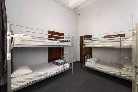 The Old Swan Barracks - Accommodation Rockhampton 31