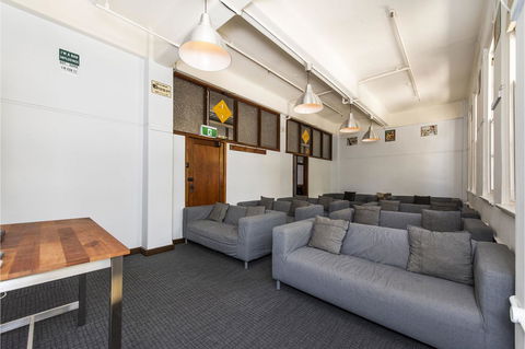 The Old Swan Barracks - Accommodation Rockhampton 8