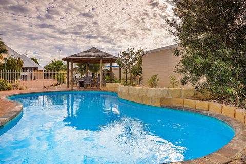 Osprey Holiday Village Unit 122 2 Bedroom - Accommodation Rockhampton 17