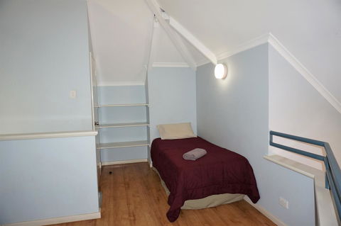 Osprey Holiday Village Unit 122 2 Bedroom - Accommodation Rockhampton 10