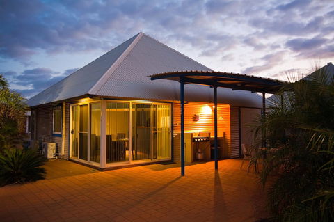 Osprey Holiday Village Unit 122 2 Bedroom - Accommodation Rockhampton 13