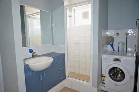 Osprey Holiday Village Unit 122 2 Bedroom - Accommodation Rockhampton 7