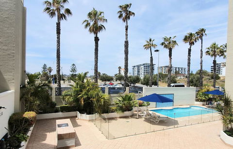Sandcastles Beachfront Luxury Retreat Apartment - Accommodation Rockhampton 25