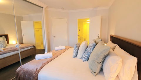 Sandcastles Beachfront Luxury Retreat Apartment - Accommodation Rockhampton 10