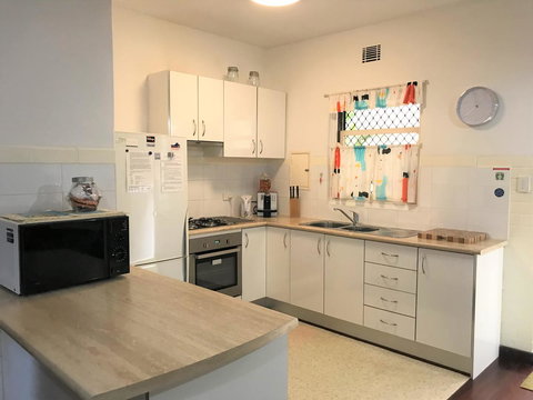 Broadway Apartments - Accommodation Rockhampton 30