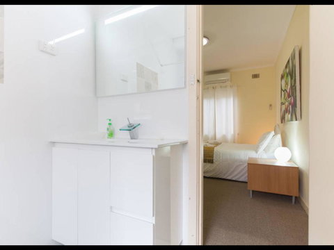 Broadway Apartments - Accommodation Rockhampton 39