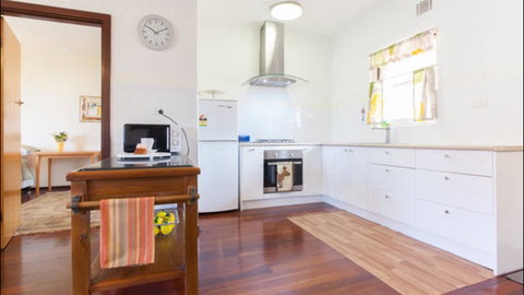 Broadway Apartments - Accommodation Rockhampton 11
