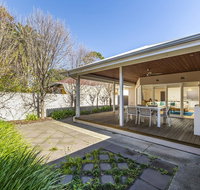 Inner Western Suburbs Retreat - Accommodation Rockhampton