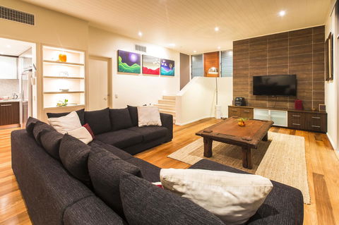 Arthouse - Accommodation Rockhampton 7