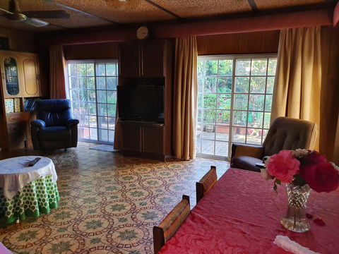 Airport HomeStay - Accommodation Rockhampton 2