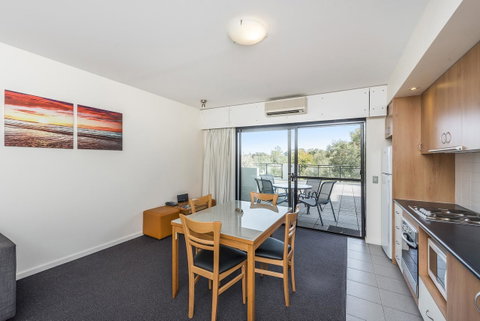 Ascot Quays Apartment 102 - Accommodation Rockhampton 22