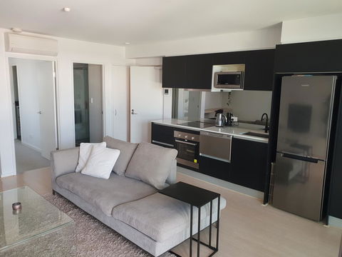 Modern Northbridge Apartment - Accommodation Rockhampton 1