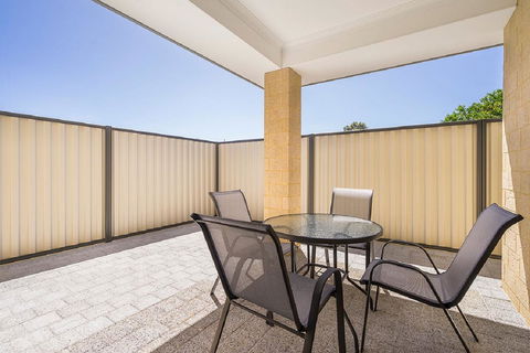 Victoria Park Town House - Accommodation Rockhampton 10