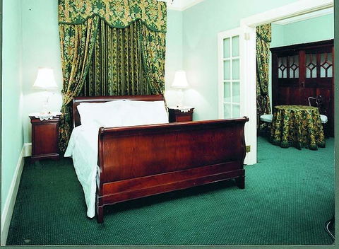 Clifton Motel & Grittleton Lodge - Accommodation Rockhampton 2
