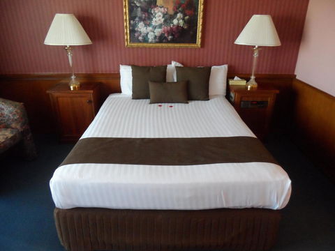 Clifton Motel & Grittleton Lodge - Accommodation Rockhampton 12
