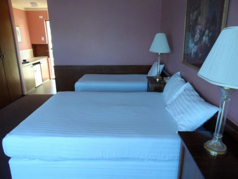 Clifton Motel & Grittleton Lodge - Accommodation Rockhampton 18