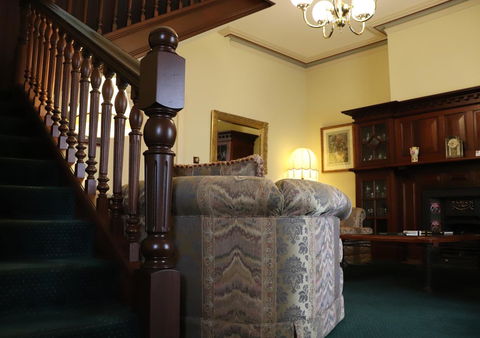 Clifton Motel & Grittleton Lodge - Accommodation Rockhampton 4