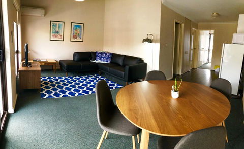 West Beach Lagoon 216 - Quiet & Relaxing - Accommodation Rockhampton 5