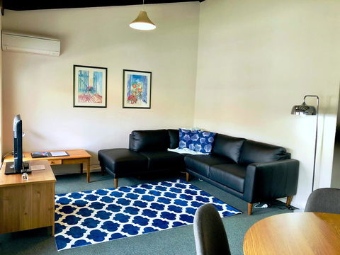 West Beach Lagoon 216 - Quiet & Relaxing - Accommodation Rockhampton 4