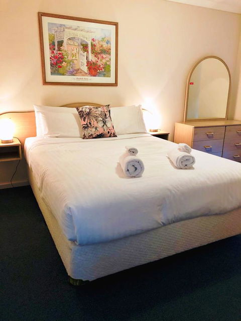 West Beach Lagoon 216 - Quiet & Relaxing - Accommodation Rockhampton 2