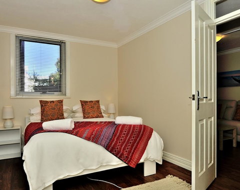 Mollies - Central Fremantle 1 Bedroom Apartment - Accommodation Rockhampton 6