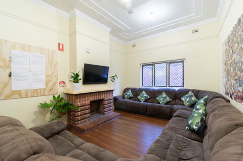 MyOZexp Aberdeen Lodge - Accommodation Rockhampton 4