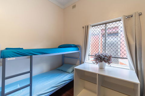 MyOZexp Aberdeen Lodge - Accommodation Rockhampton 1