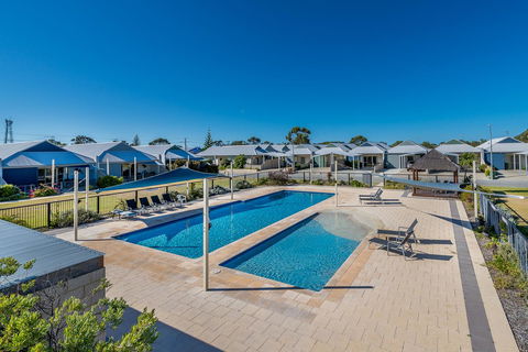 Seafront Unit 60 - Accommodation Rockhampton 9