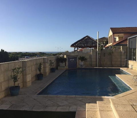 Ocean Reef Vista - Accommodation Rockhampton 6